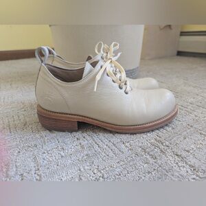 Fluevog Simple Living Winch Beige Size 8